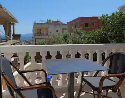 Villa Henrik 77 Saranda centrum beach